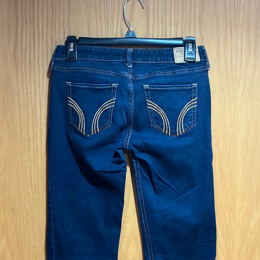 Hollister straight leg jeans, 5R W 27 L 33 like new
